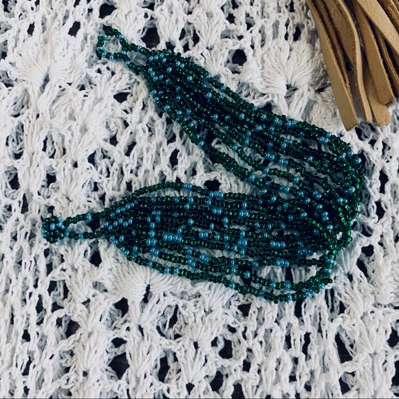 BOHO CHIC MULTI-SRAND TINY FACETED GREEN BEADED BRACELET - Picture 8 of 11